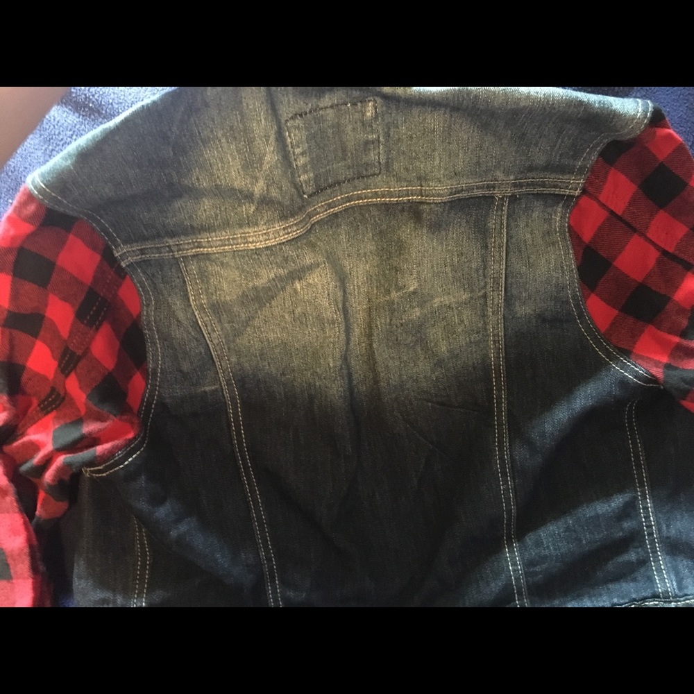 Jean jacket - Picture 5 of 5